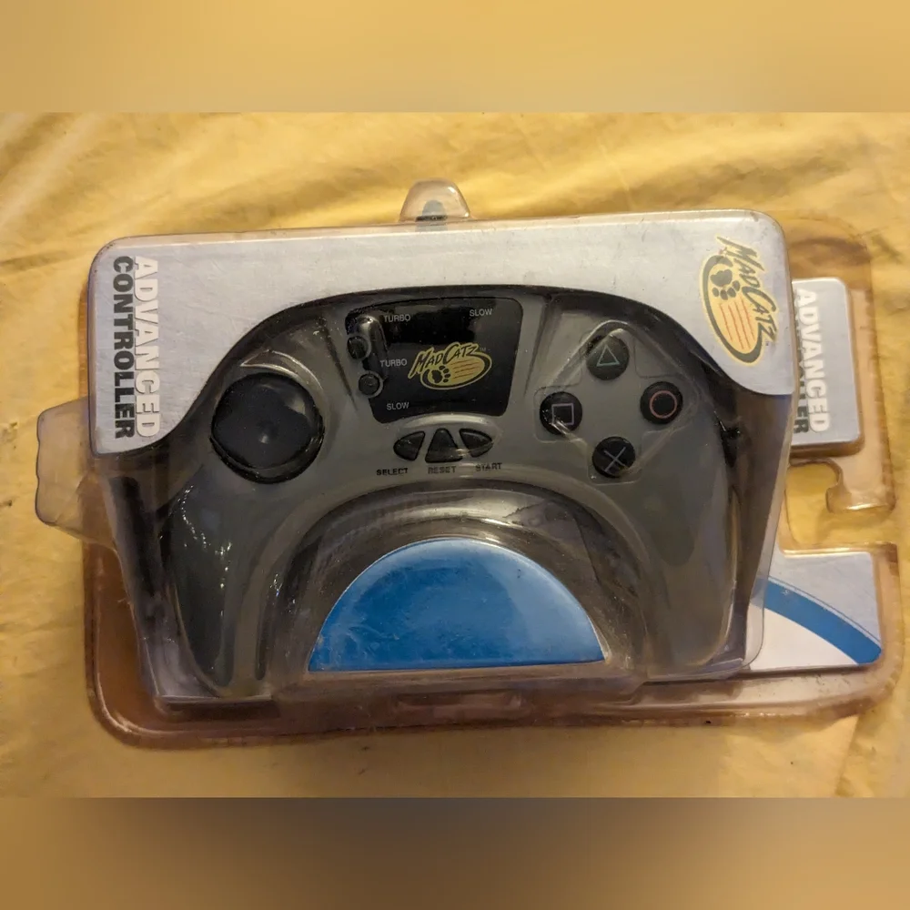 Playstation PS1 PS2 Mad Catz Advanced Controller New